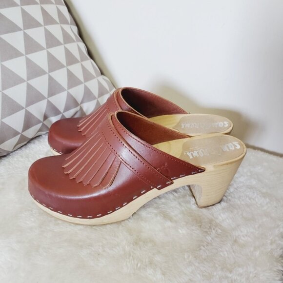 Brown Leather Clogs with Fringe Detail - Picture 11 of 16